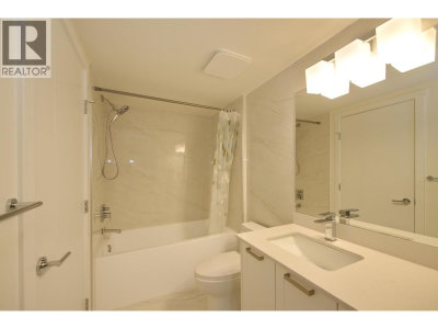 22562 121 Avenue | Maple Ridge British Columbia | Slide Image Six