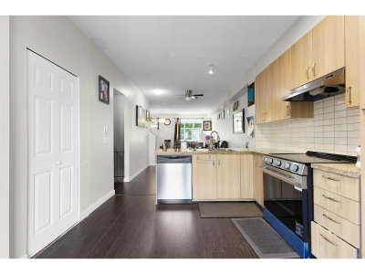 31125 WESTRIDGE Place | Abbotsford British Columbia | Slide Image Four