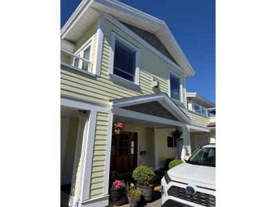 1050 PARKER Street | White Rock British Columbia | Slide Image Two