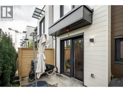 606 FOSTER Avenue | Coquitlam British Columbia | Slide Image Thirty-two