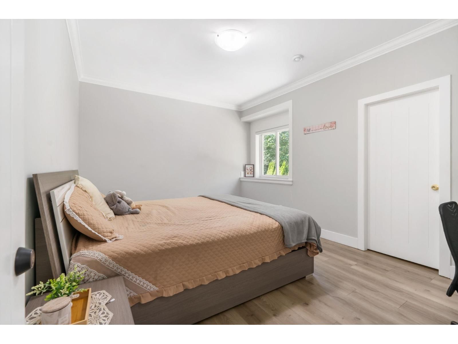 6287 148A STREET Image 22