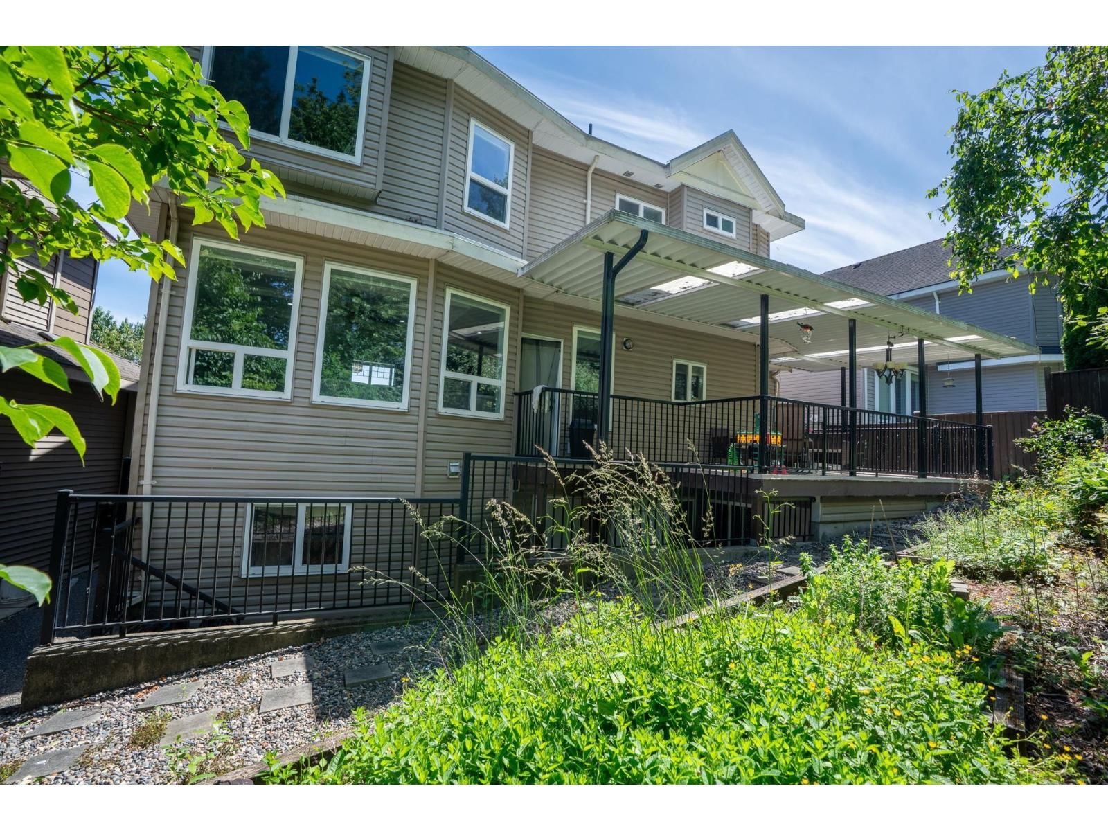 6287 148A STREET Image 36