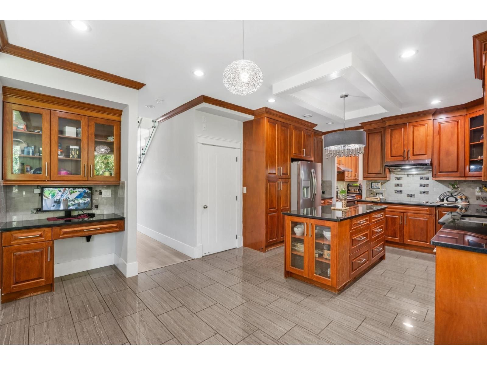 6287 148A STREET Image 6