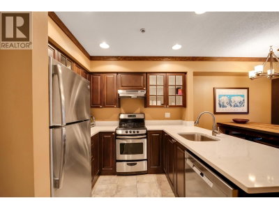 2050 LAKE PLACID Road | Whistler British Columbia | Slide Image Nine