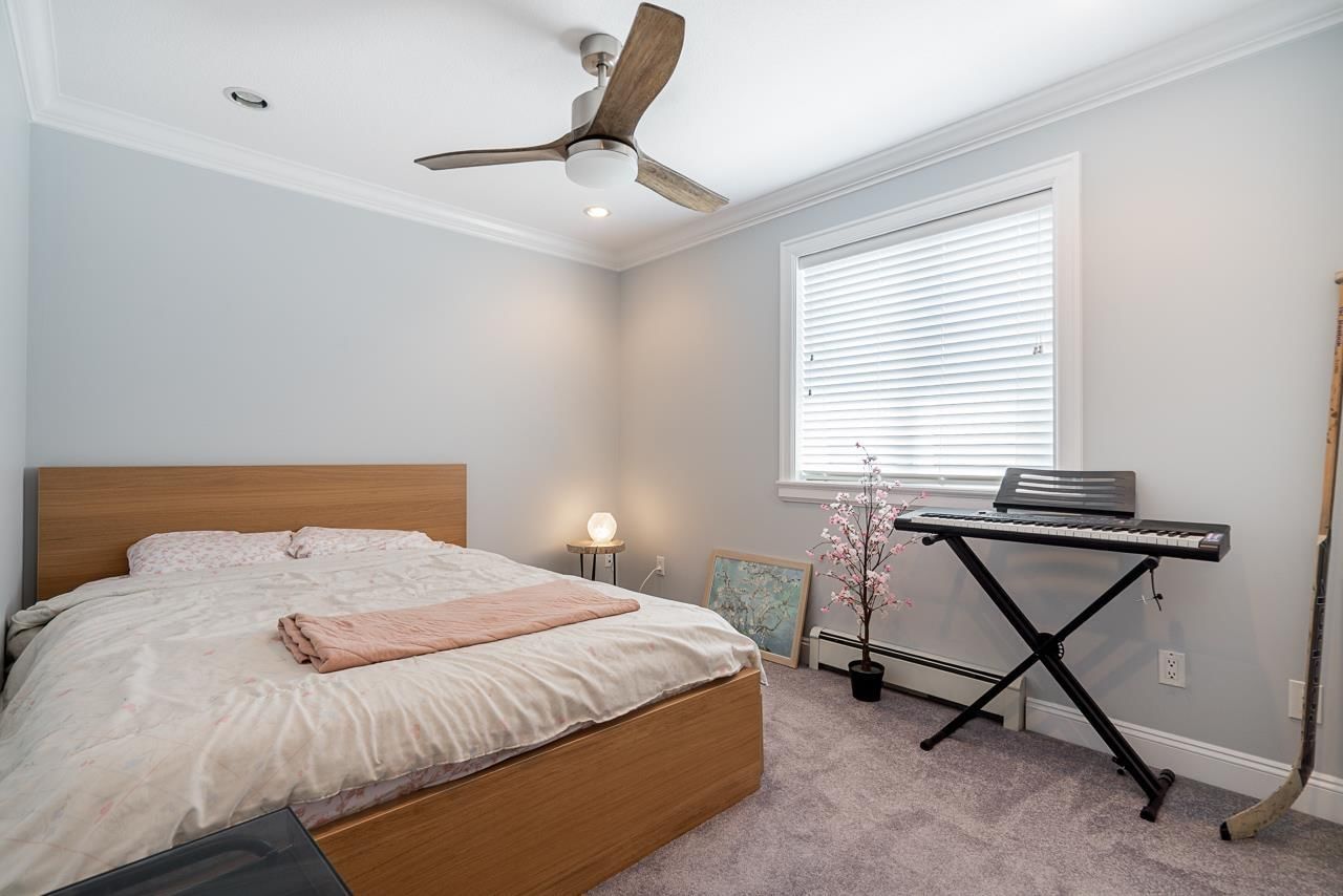 976 PARKER STREET Image 29