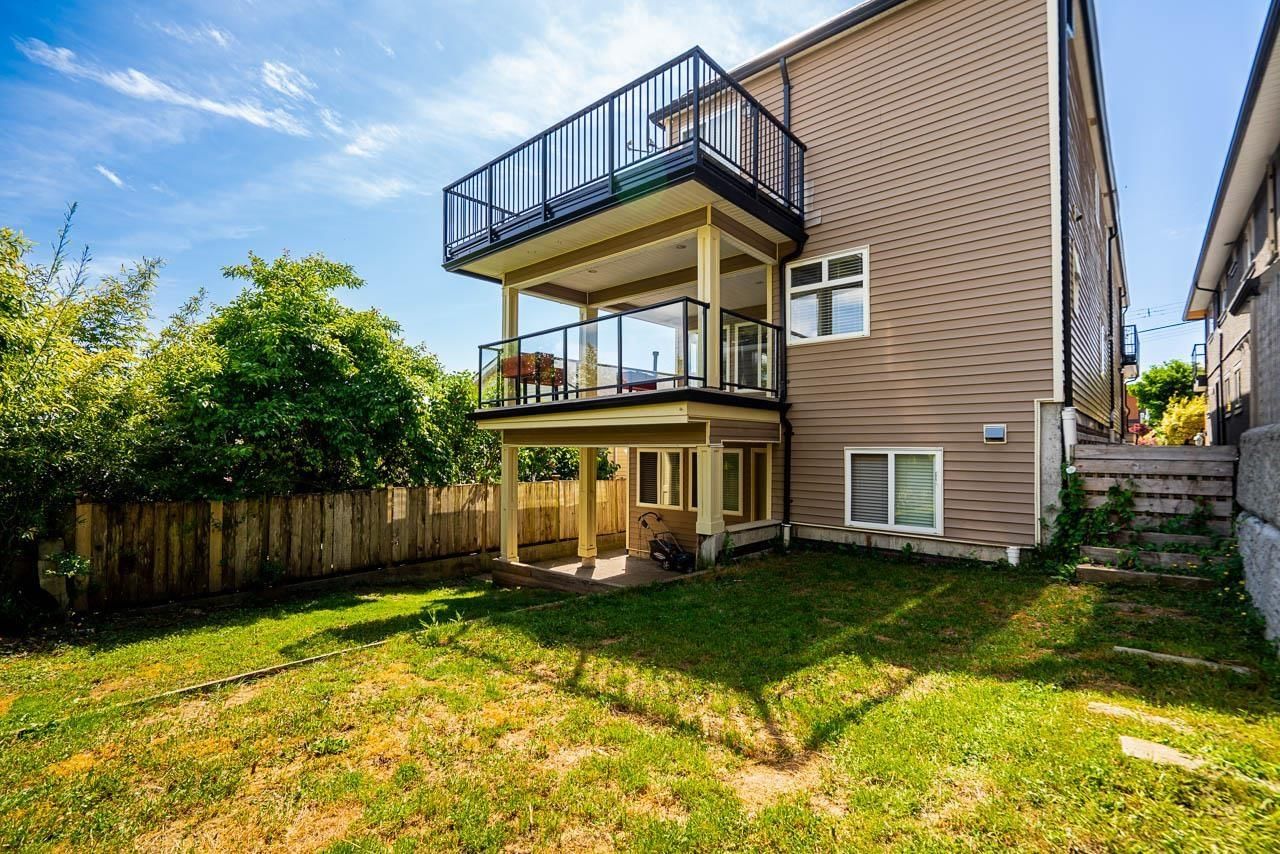 976 PARKER STREET Image 36