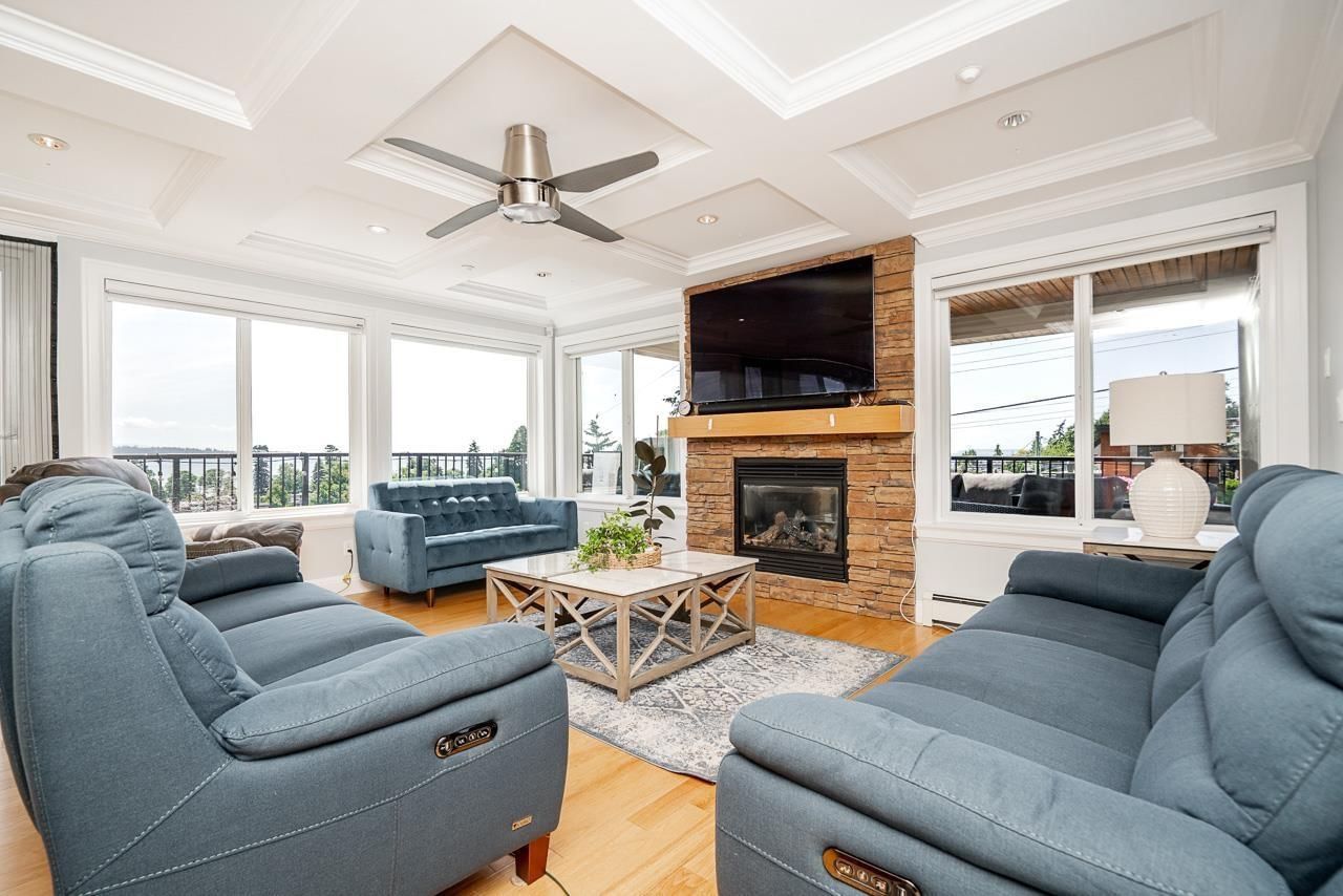 976 PARKER STREET Image 6