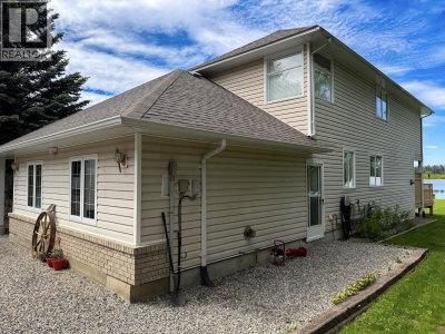 2610 NORWOOD Road | Quesnel British Columbia | Slide Image Two