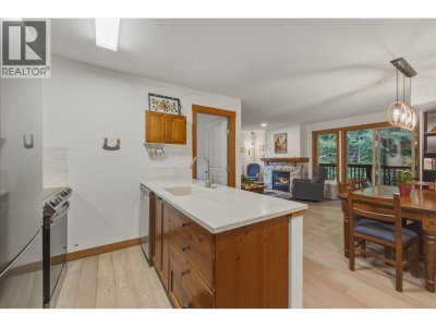 4660 BLACKCOMB Way | Whistler British Columbia | Slide Image Thirteen