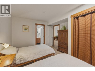 4660 BLACKCOMB Way | Whistler British Columbia | Slide Image Twenty