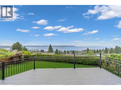 2340 ORCHARD Lane | West Vancouver British Columbia | Slide Image One
