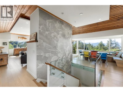6485 MADRONA Crescent | West Vancouver British Columbia | Slide Image Eight