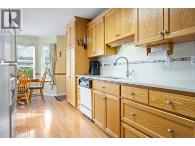 20554 118TH Avenue | Maple Ridge British Columbia | Slide Image Two