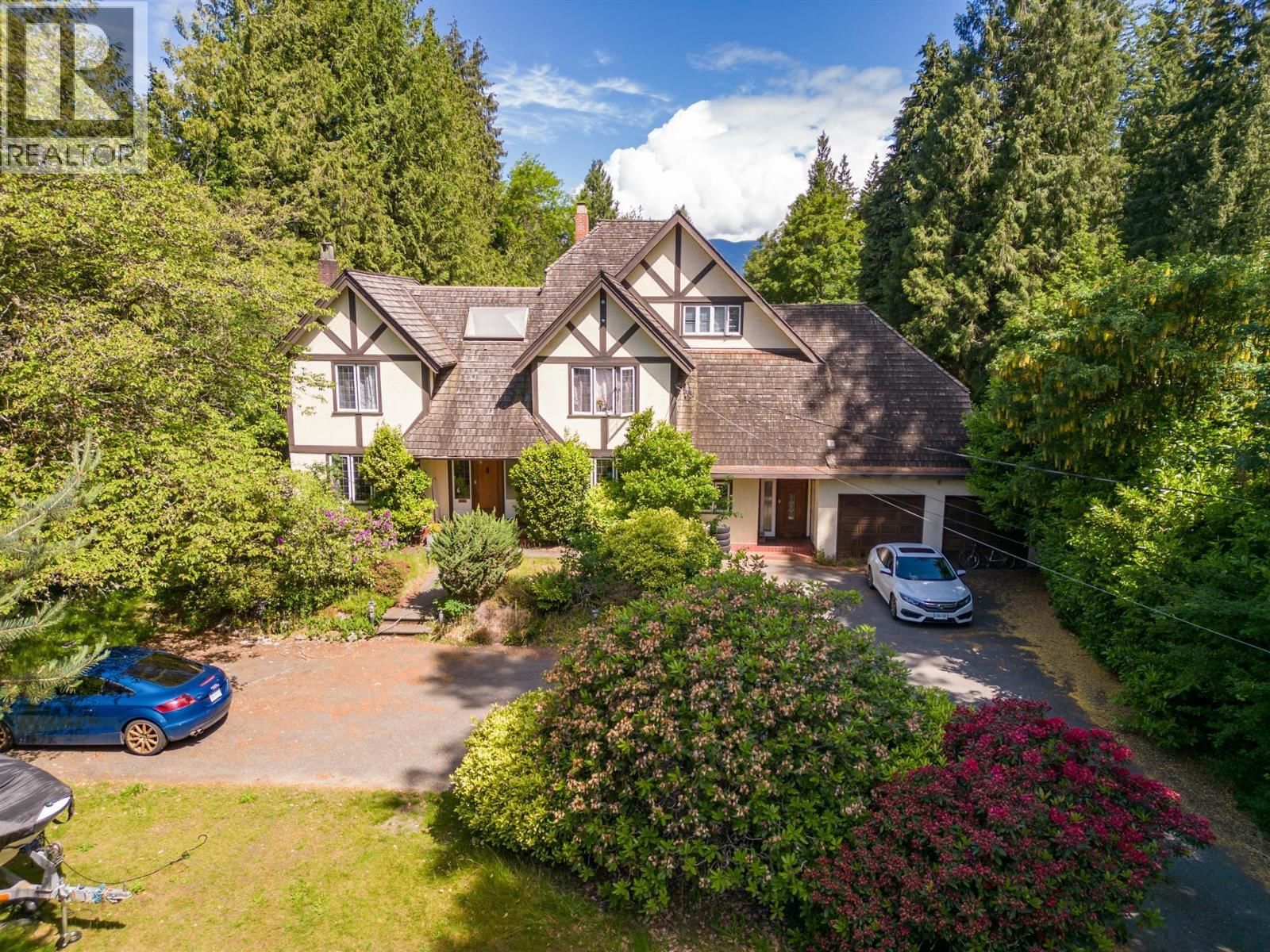 4755 4TH Avenue, Vancouver, British Columbia V6T 1C3