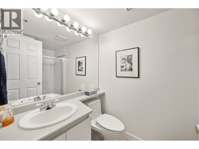 2975 PRINCESS Crescent | Coquitlam British Columbia | Slide Image Twenty-one