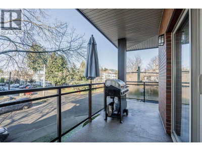 1988 SUFFOLK Avenue | Port Coquitlam British Columbia | Slide Image Fourteen