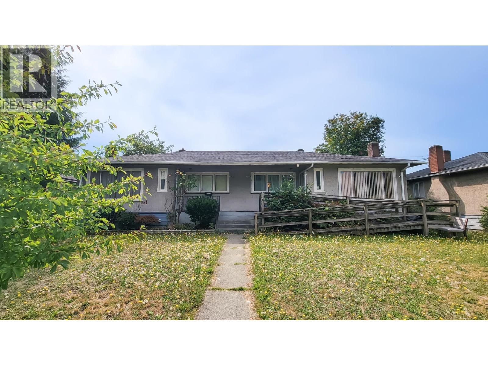 2576 GRANDVIEW Highway, Vancouver, British Columbia V5M 2C8