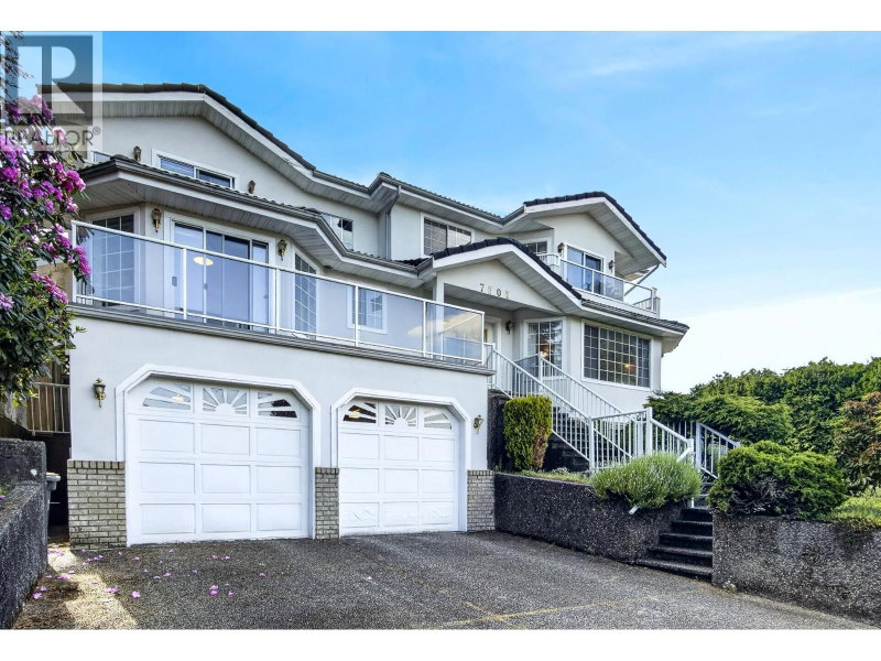 7505 MANZANITA Place Burnaby British Columbia, V3N 4X1 - 7 Bedrooms Home For Sale