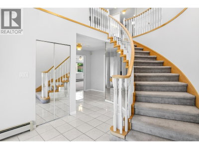 7505 MANZANITA Place | Burnaby British Columbia | Slide Image Four