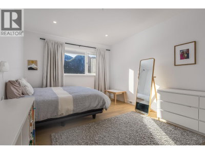 2193 CRUMPIT WOODS Drive | Squamish British Columbia | Slide Image Twenty-two