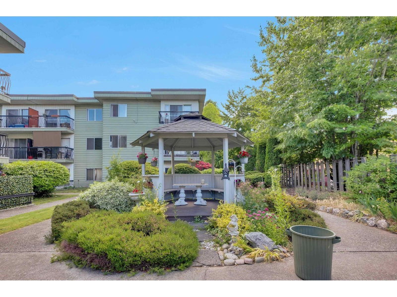 8635 120 Street Delta British Columbia, V4C 6R5 - Condo For Sale