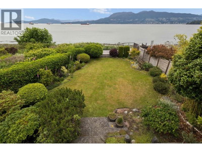 2651 POINT GREY Road | Vancouver British Columbia | Slide Image Thirty-two