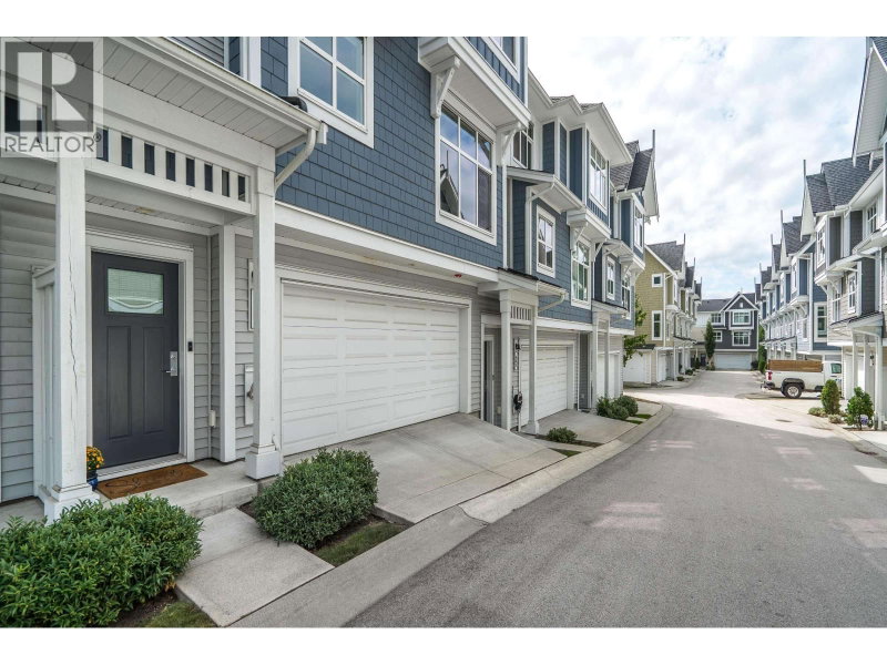 11295 PAZARENA Place Maple Ridge British Columbia, V2X 4K9 - 3 Bedrooms Condo For Sale