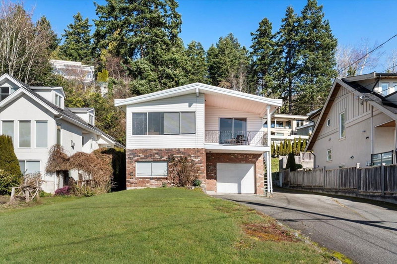 14667 BEACH Avenue West White Rock British Columbia, V4B 2T9 - 3 Bedrooms Home For Sale