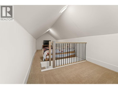 266 32ND Avenue | Vancouver British Columbia | Slide Image Eighteen
