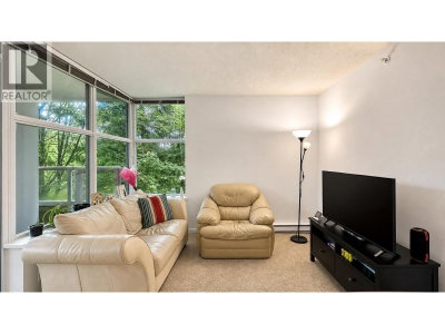 9262 UNIVERSITY Crescent | Burnaby British Columbia | Slide Image Nine