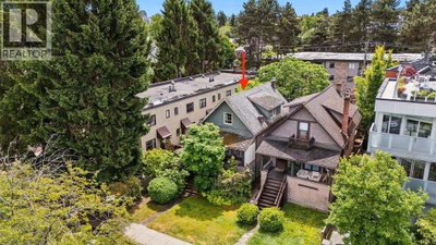 2012 YORK Avenue | Vancouver British Columbia | Slide Image Three