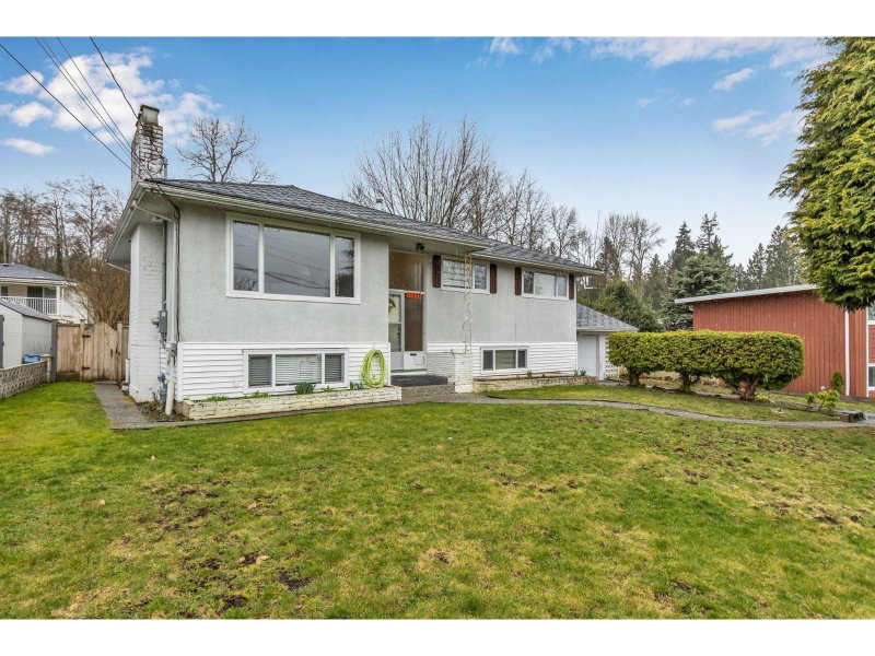 11032 86A Avenue Delta British Columbia, V4C 2Y2 - 5 Bedrooms Home For Sale