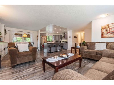 20327 44 Avenue | Langley British Columbia | Slide Image Four