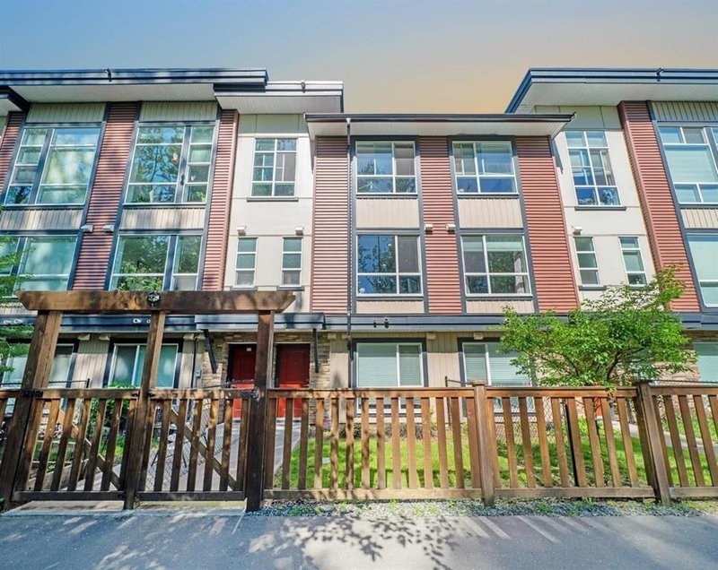 8413 MIDTOWN Way Chilliwack British Columbia, V2P 0G7 - 4 Bedrooms Condo For Sale