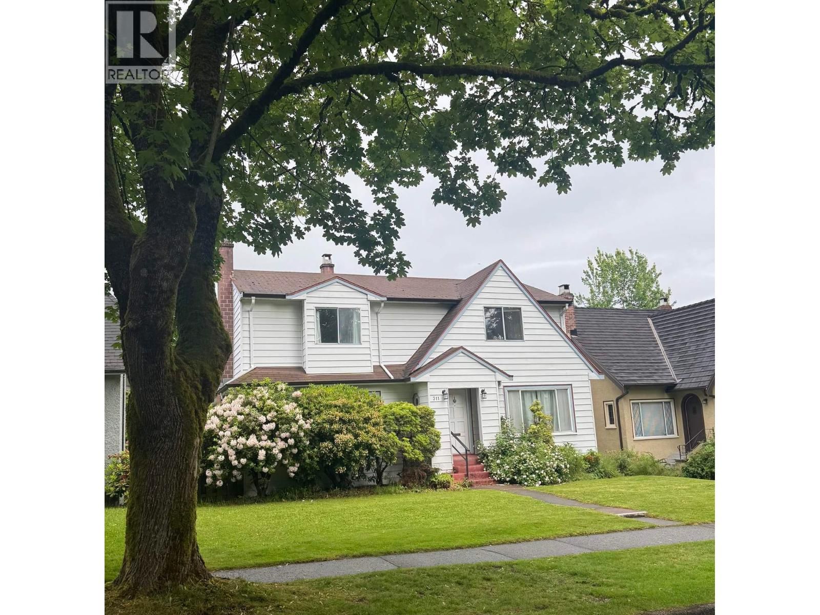 311 21ST Avenue, Vancouver, British Columbia V5Y 2E4