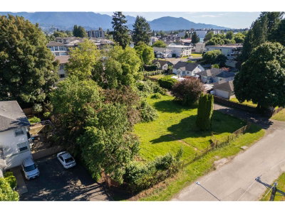 46142 CLEVELAND Avenue | Chilliwack British Columbia | Slide Image Sixteen