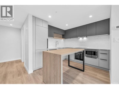 567 EMERSON Street | Coquitlam British Columbia | Slide Image Nine