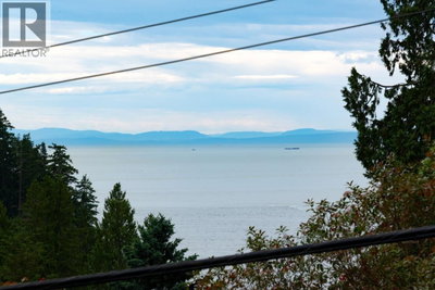 5335 MARINE Drive | West Vancouver British Columbia | Slide Image Twenty-six