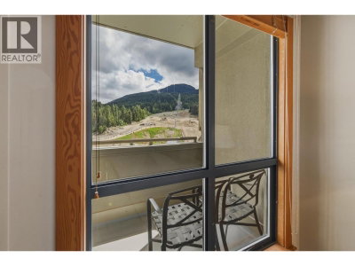 4320 SUNDIAL Crescent | Whistler British Columbia | Slide Image Twenty
