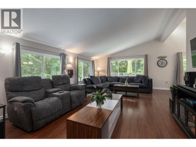 13055 238 Street | Maple Ridge British Columbia | Slide Image Ten