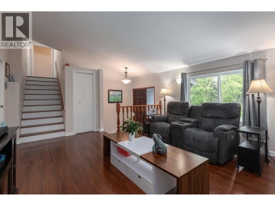 13055 238 Street | Maple Ridge British Columbia | Slide Image Twelve