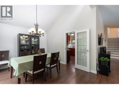 13055 238 Street | Maple Ridge British Columbia | Slide Image Thirteen