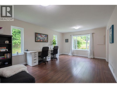 13055 238 Street | Maple Ridge British Columbia | Slide Image Twenty-one