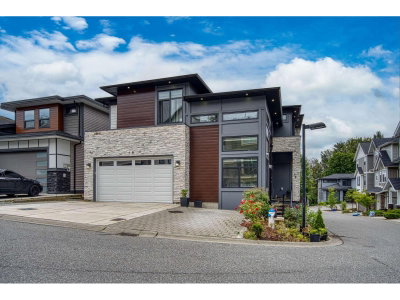 4295 OLD CLAYBURN Road | Abbotsford British Columbia | Slide Image Six