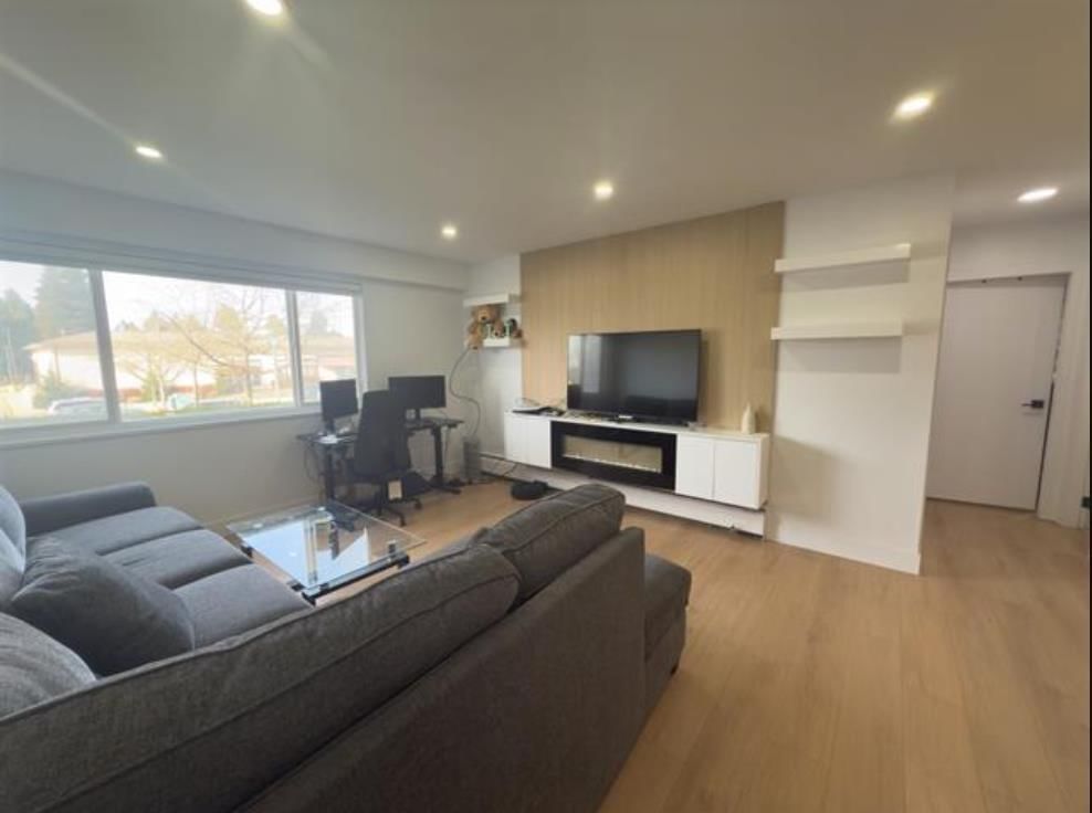 11816 88 Avenue, Delta, British Columbia V4C 3C5