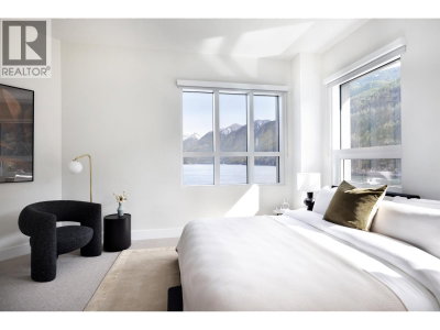 6707 NELSON Avenue | West Vancouver British Columbia | Slide Image Seven