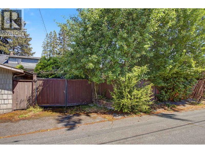 2812 33RD Avenue | Vancouver British Columbia | Slide Image Eight