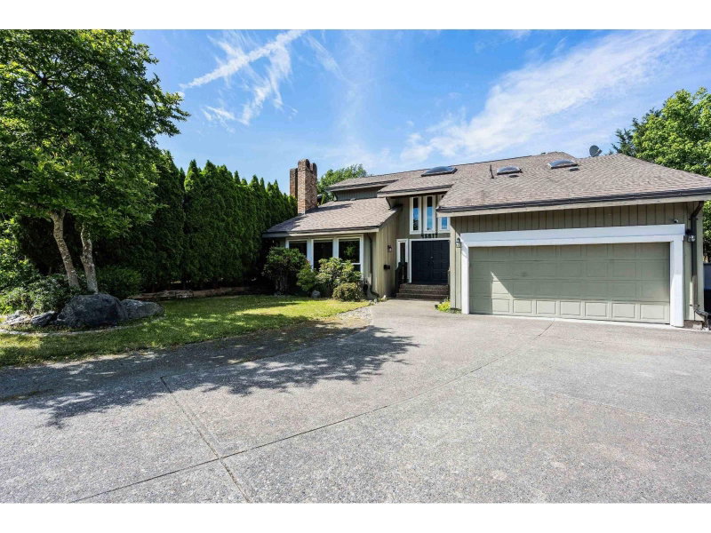 45617 WORTHINGTON Place Chilliwack British Columbia, V2R 1N6 - 5 Bedrooms Home For Sale
