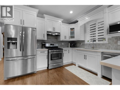23942 DEWDNEY TRUNK Road | Maple Ridge British Columbia | Slide Image Eight