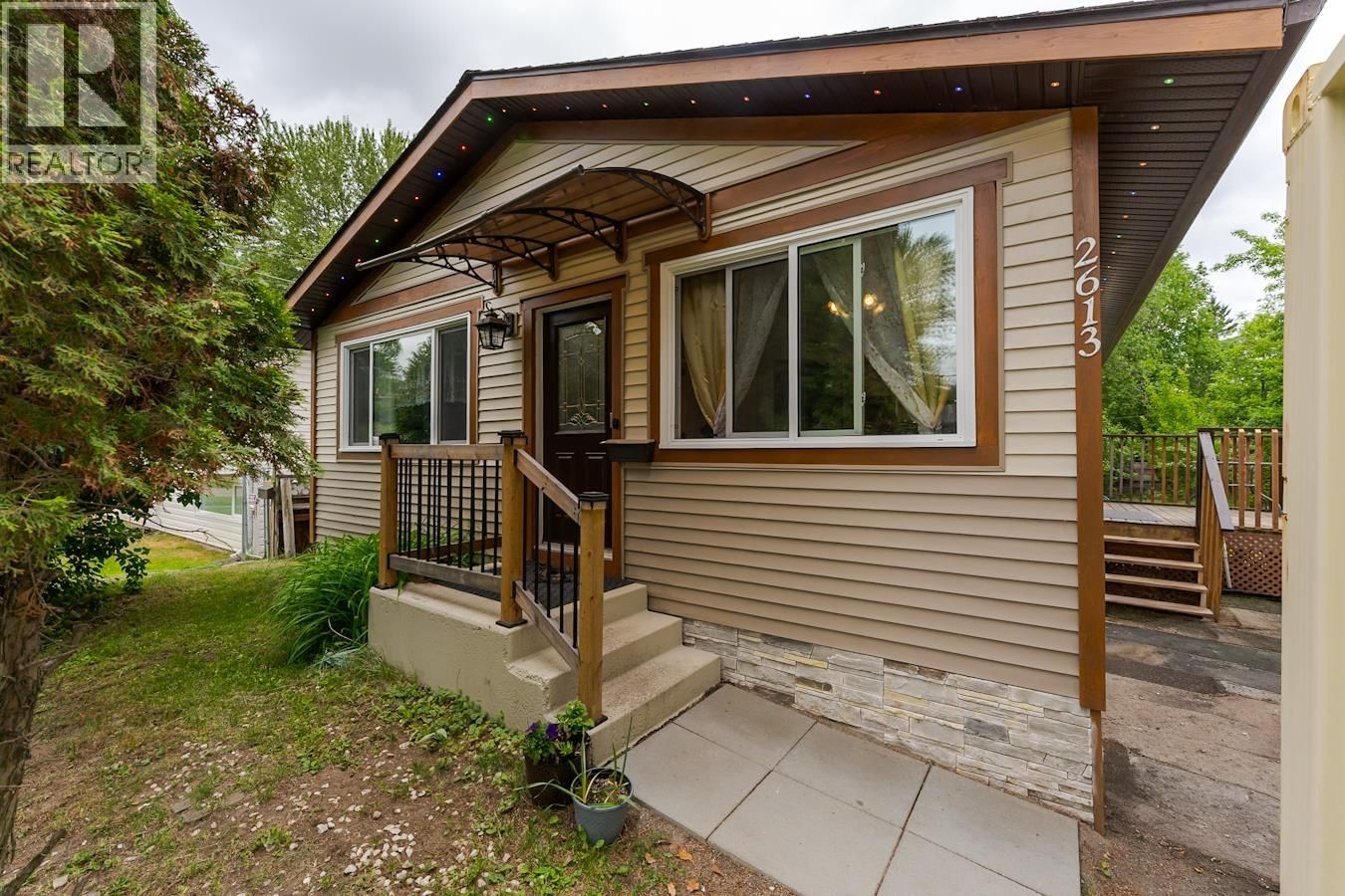 2613 OAK Street, Prince George, British Columbia V2L 2A5